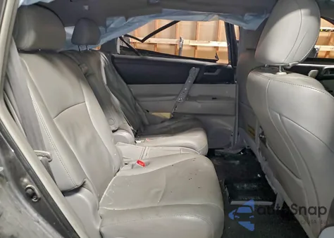 2012 Toyota Highlander Base z USA, uszkodzony, nr VIN 5TDBK3EH1CS121821